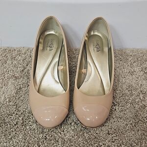 East 5th Beige Nude Faux Leather Round Toe Pump Heels Slip On Womens Size 7.5